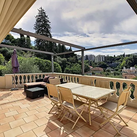 Apartmán Paradiso, Avec Piscine, Nord Nice